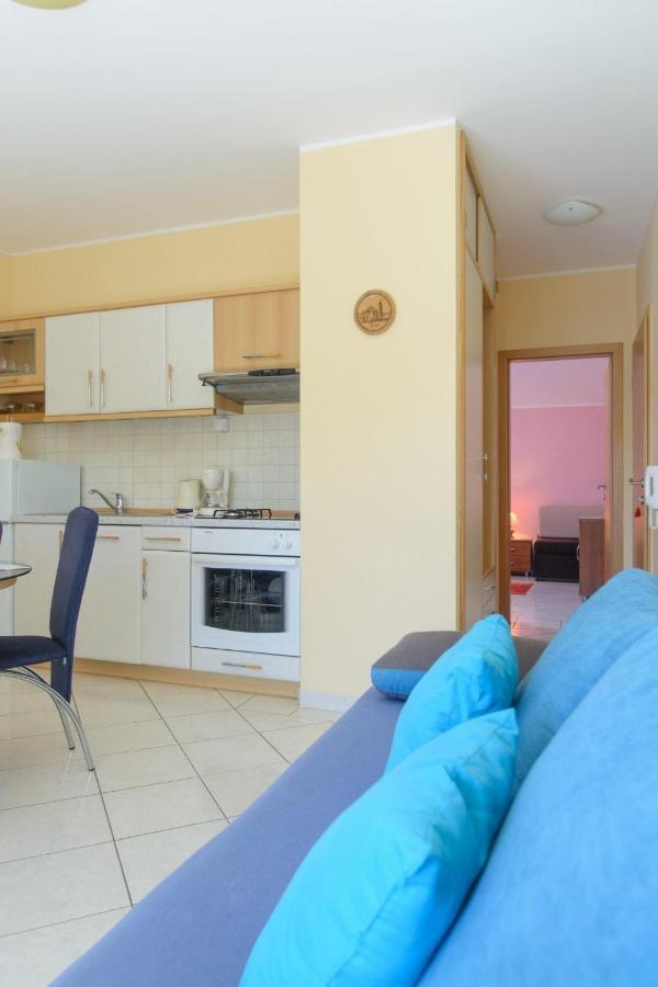 Vinišće Apartments Anton מראה חיצוני תמונה